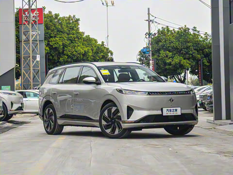 2025�� 636Ultra���Ȱ� 6��