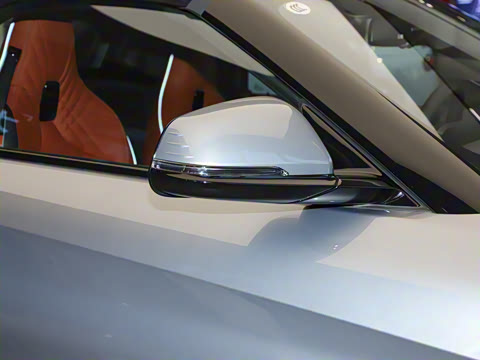 2023�� sDrive 25i M�˶���װ