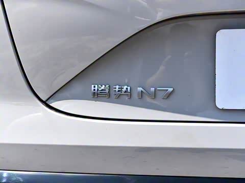 2025�� 702 �Ǽ�˫�������ٰ�