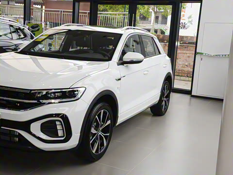 2025�� �Ŀ�� 300TSI DSG���������