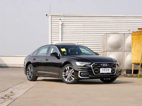 2025�� 40 TFSI ����������