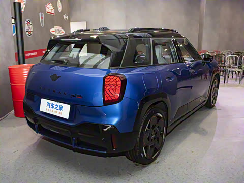 2025�� JOHN COOPER WORKS