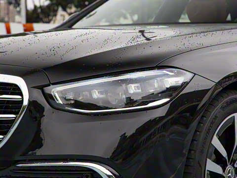 2025�� S 400 L ������