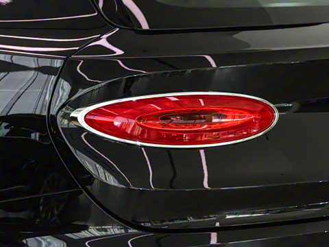 2024�� 4.0T V8 ������