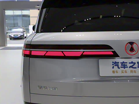 2025�� ������