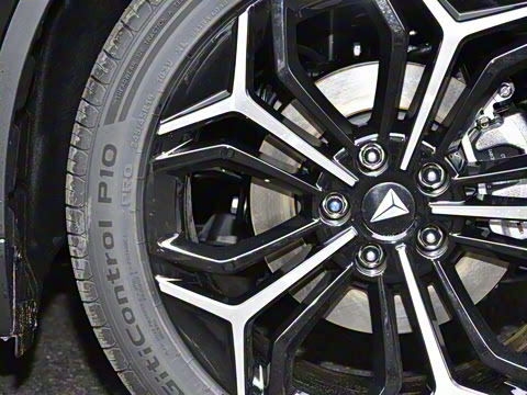 2025�� 230UltraǬ���Ǽ�ADS SE���̰�