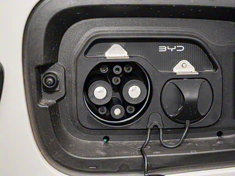 2025�� �Ǽݰ� 305km ���ɰ�