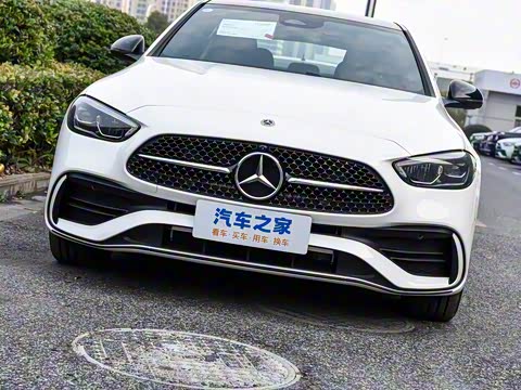 2025�� �Ŀ� C 260 L �ҹ�˶���