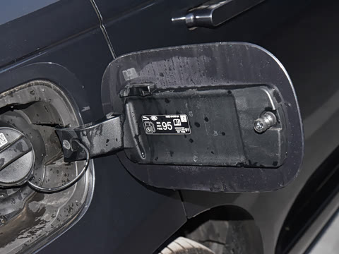 2025�� 3.0 L6 400PS ʢ���ӳ���