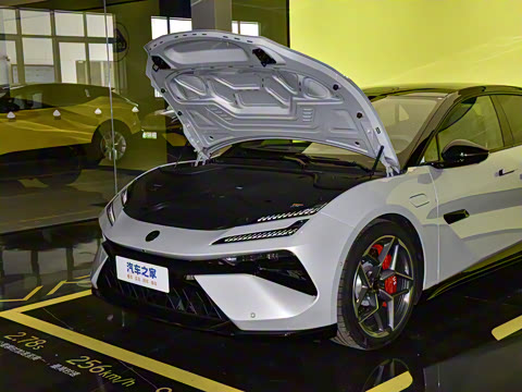 2025�� 600 ������