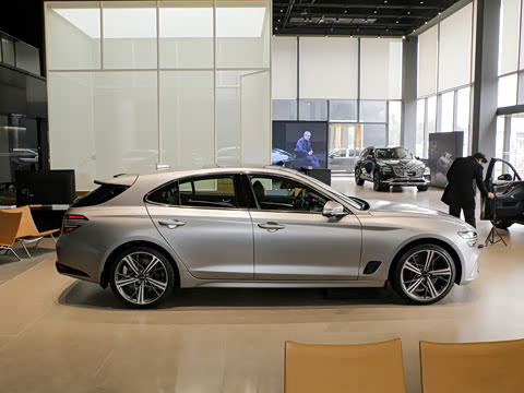 2024�� 2.0T ���Ͱ�����콢�� Shooting Brake