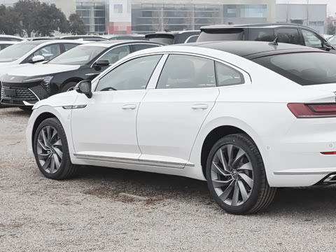2025�� 380TSI ��Ŀ ������