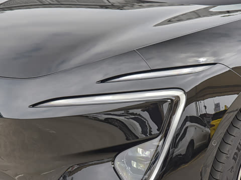 2024�� 700 ���������������