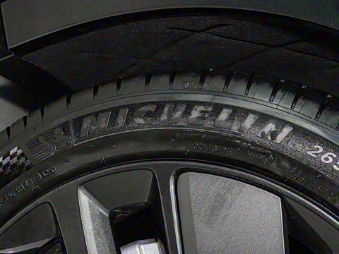 2025�� Ultra ���ܻ��°�