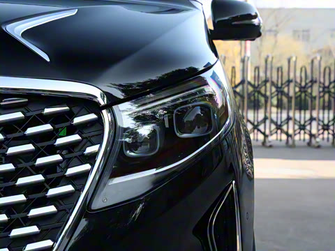 2025�� 2.0T ��Ӱ