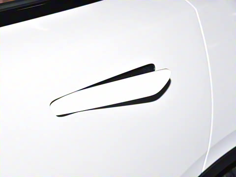 2025�� 300UltraǬ���Ǽ�ADS SE���̰�