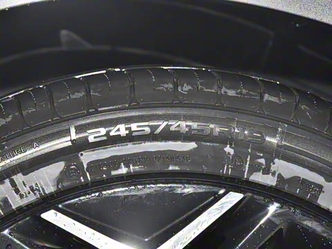 2025�� 300UltraǬ���Ǽ�ADS SE���̰�