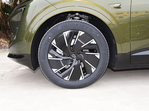 2024�� Pro+���̰�