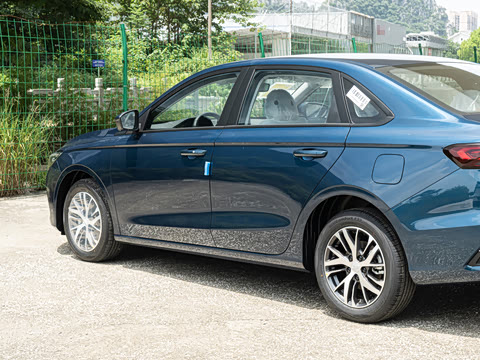 2026�� ��4�� 400������ 1.5L CVT��Խ��