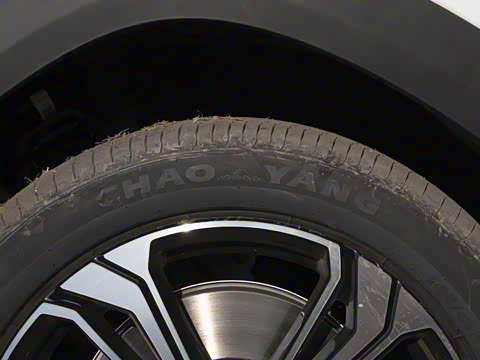 2025�� EM-i 115km ̽��+��