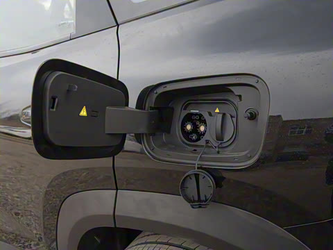 2025�� EM-i 115km ̽����