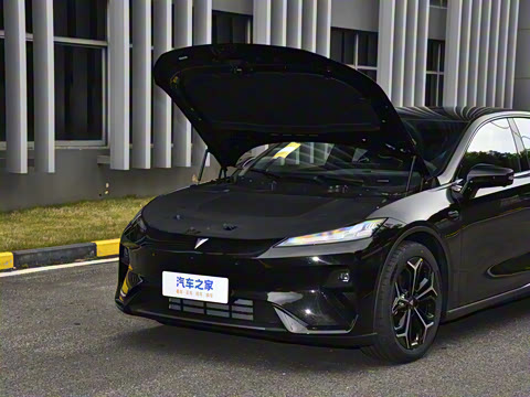 2025�� 300UltraǬ���Ǽ�ADS SE���̰�