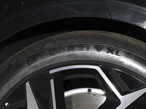 2025�� 95kWh 702km����Halo