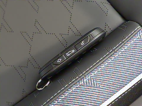 2024�� E ������