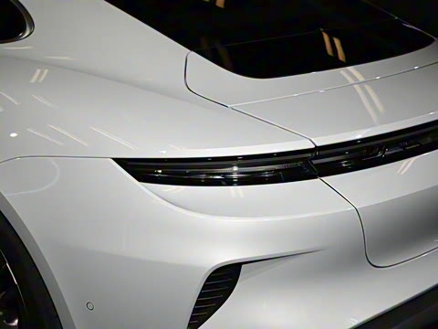 2024�� Taycan Turbo S