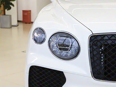 2024�� 4.0T V8 ������