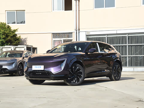 2024�� Pro+���̰�