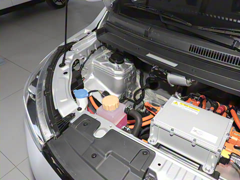 2025�� Mate 300km̤�˰�