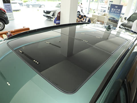 2025�� 2.0T �����