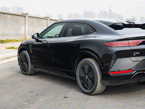 2025�� �Ǽݰ� 550km ׿Խ��