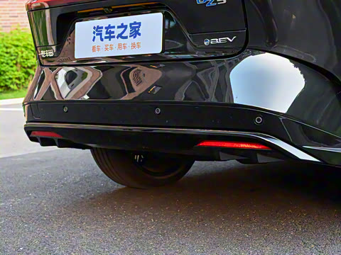 2025�� 550 PRO���а�