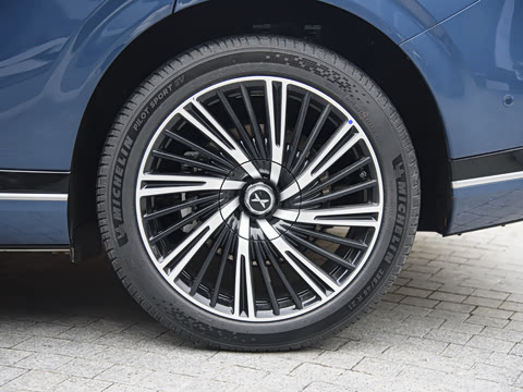 2025�� 680 ������������ Max