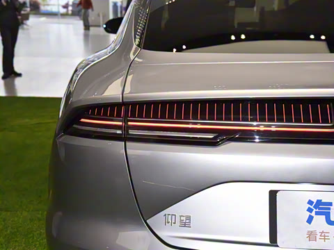 2025�� EV �����콢��