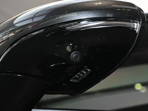 2024�� Panamera Turbo E-Hybrid 4.0T