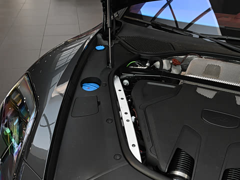 2024�� Panamera Turbo E-Hybrid 4.0T