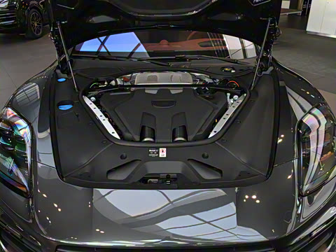 2024�� Panamera Turbo E-Hybrid 4.0T