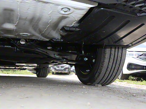 2025�� �Ŀ�� 300TSI DSG��Խ��