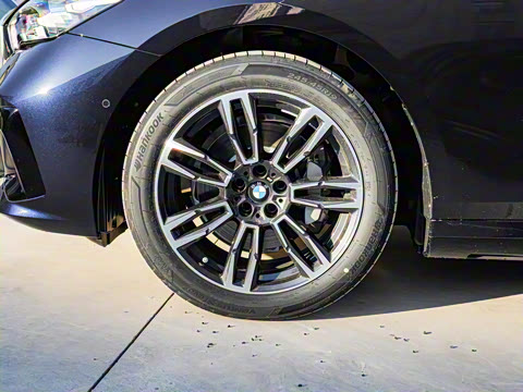 2025�� 530Li ������ M�˶���װ