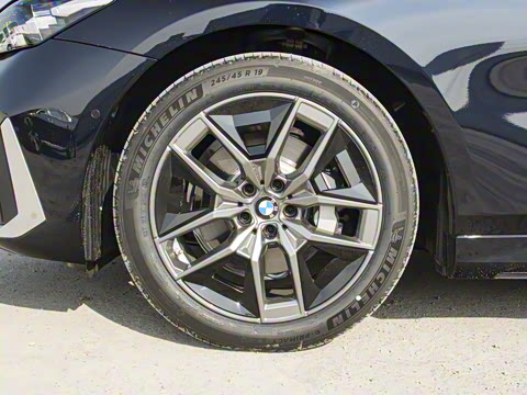 2025�� 530Li ������ ������װ