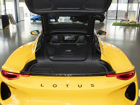 2025�� 2.0T DCT Turbo SE