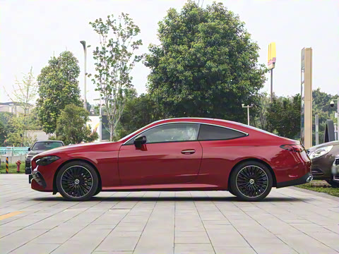 2025�� CLE 300 4MATIC �����ͽ��ܳ�