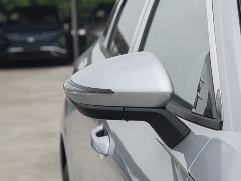 2025�� EM-i 60km ������