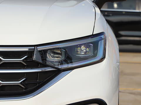 2025�� �Ŀ� ������ 330TSI