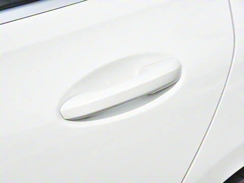 2025�� �Ŀ� C 260 L �˶���