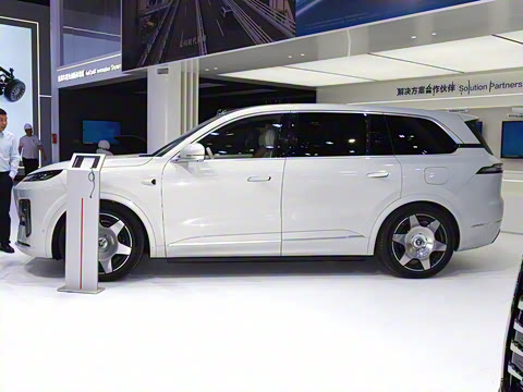 2025�� ����Ultra+ �߶���