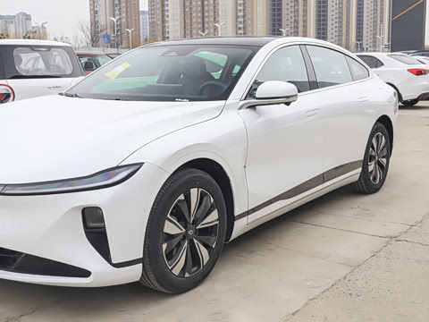 2025�� �������̰� 140��Ӣ��